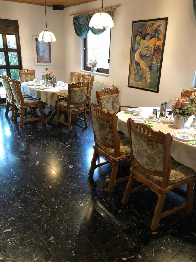 Garni Gerisch Hotel Zwickau Buitenkant foto
